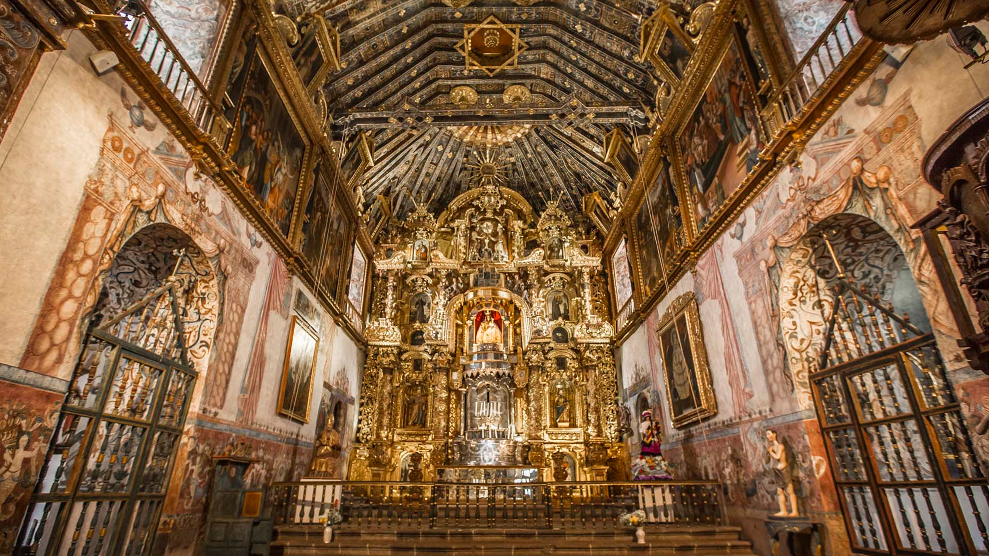 valle sur cusco viajes peru Esta zona geográfica de viajes a cusco reúne importantes destinos como Tipón, Piquillacta, Andahuaylillas, Oropesa, Huaro y más. Para visitar estos atractivos en solo un día existen algunos tours recomendables como el Tour Valle Sur del Cusco o el Circuito del Barroco Andino - Peru